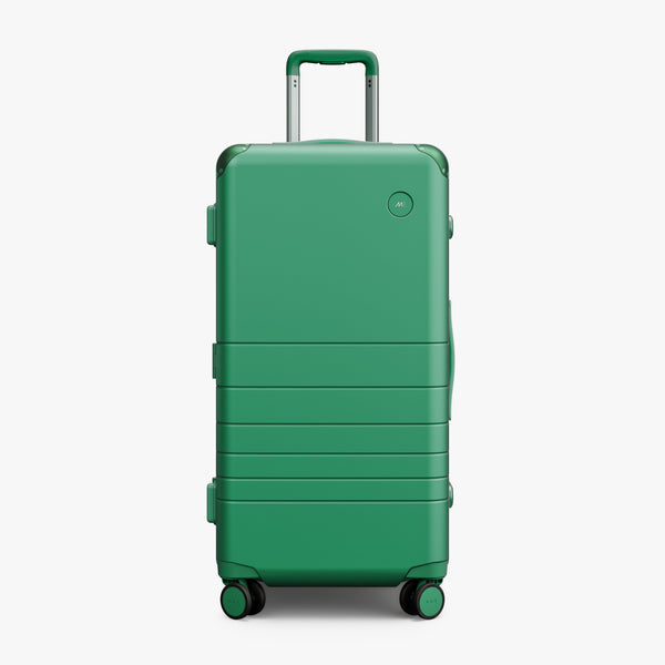 Jungle Green | Front view of the Hybrid Trunk Large in Jungle Green