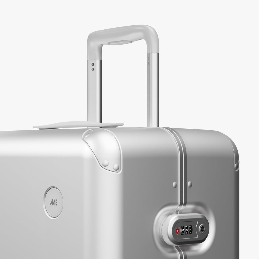 Silver | Luggage handle view of Hybrid Check-In Large in Silver